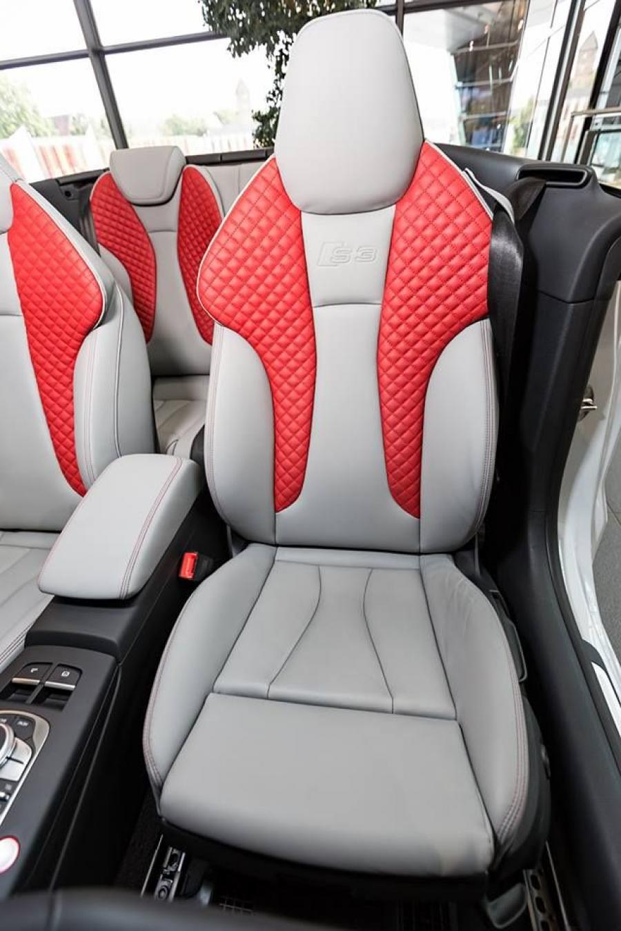 Интерьер Audi S3 Cabriolet by Audi Exclusive 2015 года  (фото 4 из 12)